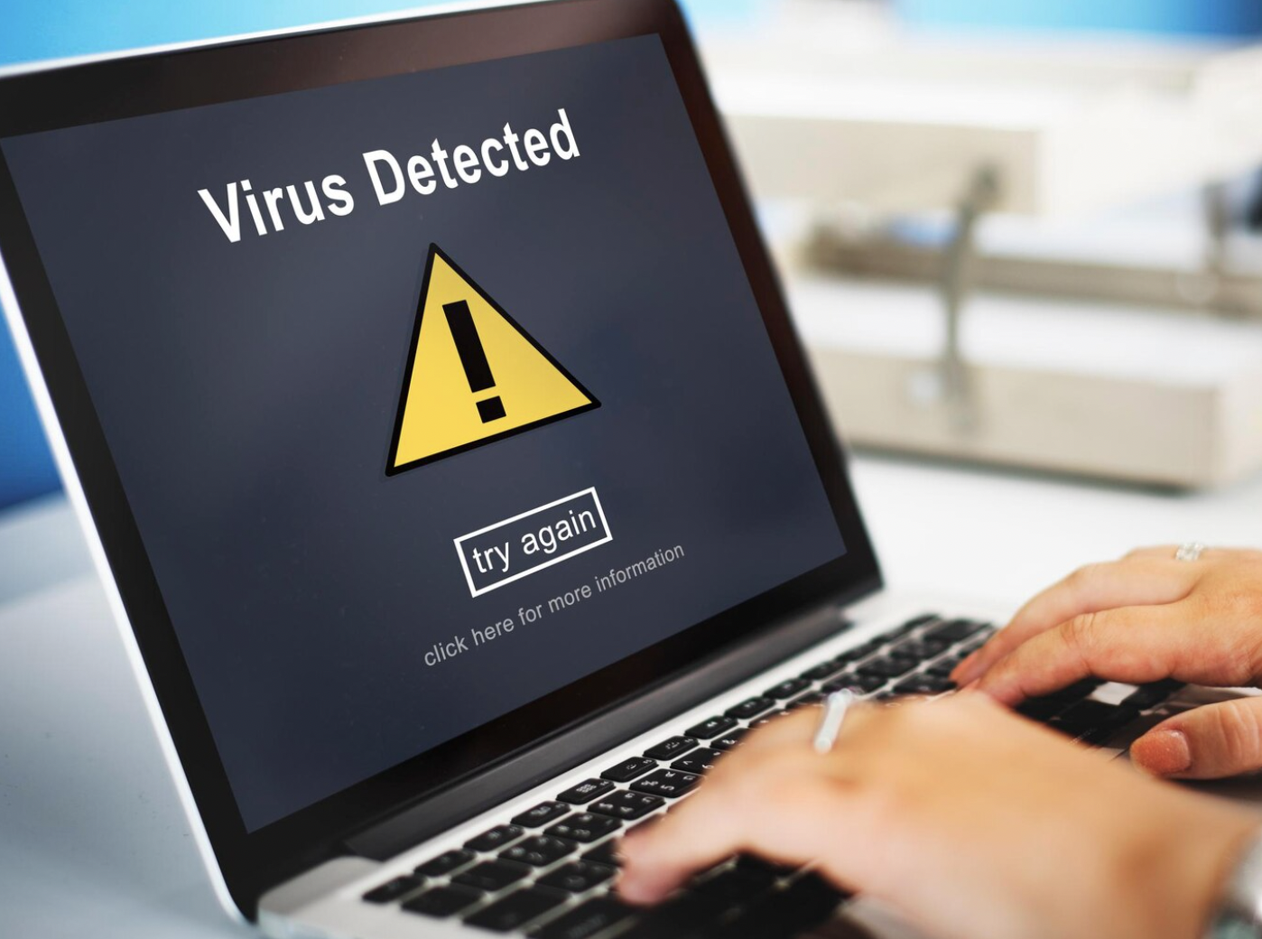 Computer som er fyldt med virus